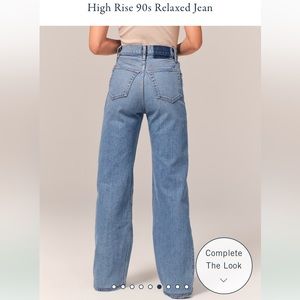 Abercrombie - High Rise 90s Relaxed Jean (Medium Wash)